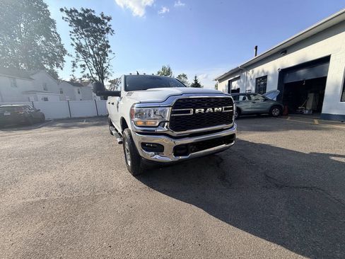 Used 2019 RAM 2500 Tradesman w/ Safety Group AWD/4WD image 8