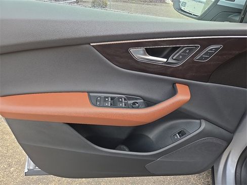 Certified 2022 Audi Q8 Premium image 13