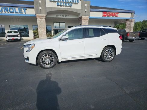Used 2022 GMC Terrain Denali image 46
