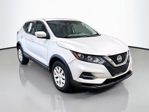 Used 2020 Nissan Rogue Sport S FWD image 3