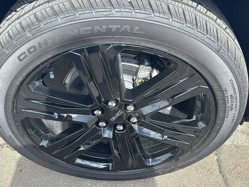 New 2026 GMC Acadia Elevation w/ Black Edition FWD image 9