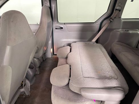 Used 2002 Ford Windstar LX image 10