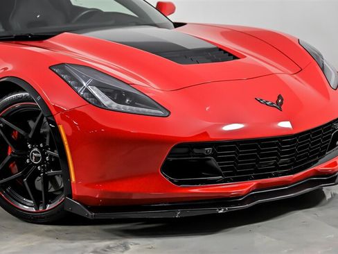Used 2018 Chevrolet Corvette Grand Sport RWD image 2