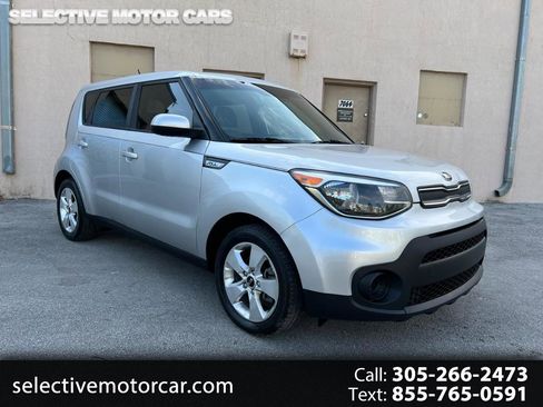 Used 2018 Kia Soul ! FWD image 1