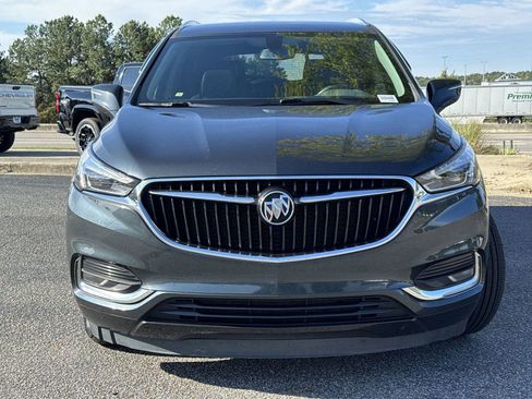 Used 2021 Buick Enclave Essence w/ Trailering Package, 5000 lbs. image 3