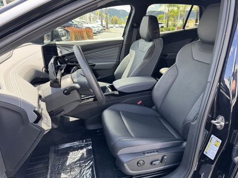 Used 2023 Volkswagen ID.4 Pro S Plus AWD/4WD image 15