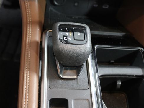Used 2023 Nissan Pathfinder Platinum AWD/4WD image 32