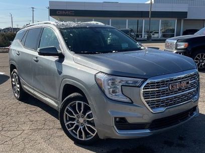 Used 2023 GMC Terrain Denali w/ Denali Premium Package