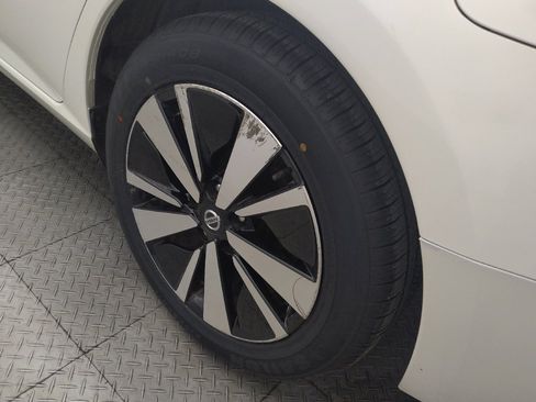 Used 2021 Nissan Altima 2.5 SV FWD image 31
