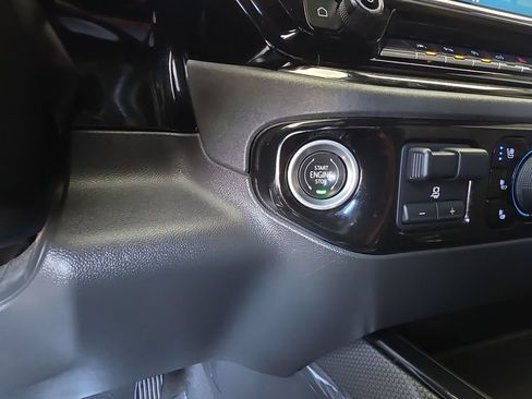 Used 2022 Chevrolet Silverado 1500 ZR2 w/ Technology Package AWD/4WD image 17