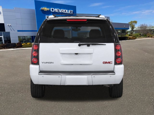 Used 2013 GMC Yukon Denali AWD/4WD image 7