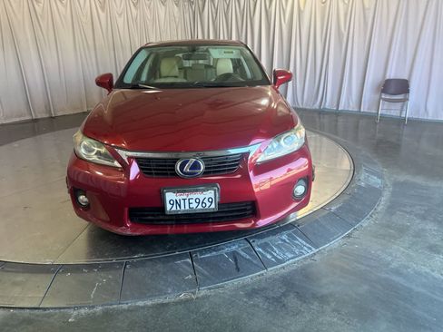 Used 2012 Lexus CT 200h Premium FWD image 2