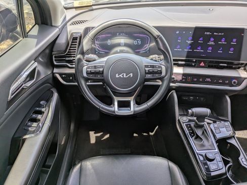 Certified 2024 Kia Sportage EX FWD image 13