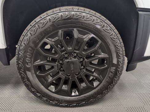 New 2025 GMC Sierra 2500 Denali w/ Denali Reserve Package image 42