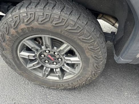 Used 2024 GMC Sierra 1500 AT4X AWD/4WD image 7