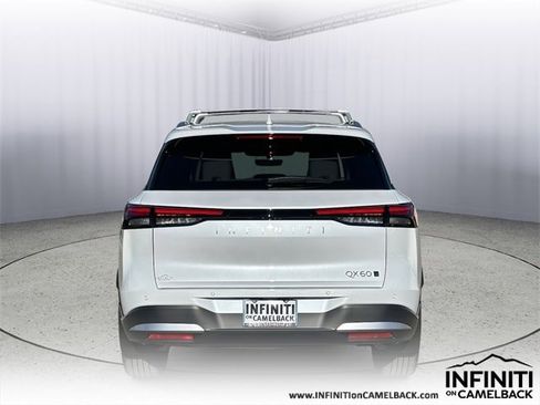 New 2026 INFINITI QX60 Luxe image 8