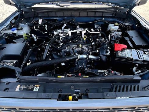 Used 2025 Ford Bronco Badlands AWD/4WD image 5