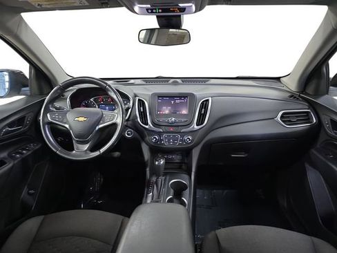 Used 2020 Chevrolet Equinox LT w/ Driver Convenience Package image 10