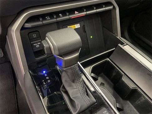 Used 2024 Toyota Sequoia Limited AWD/4WD image 19