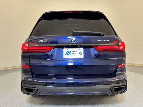 Used 2022 BMW X7 xDrive40i w/ M Sport Package AWD/4WD image 9