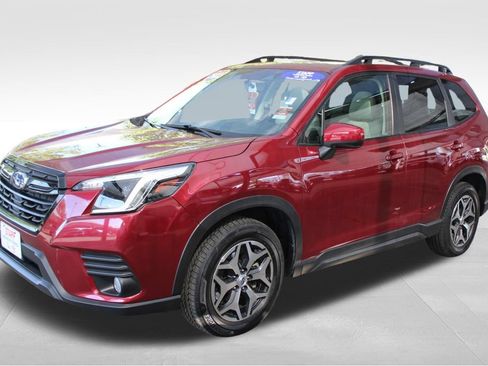 Used 2022 Subaru Forester Premium w/ Popular Package #1 AWD/4WD image 8