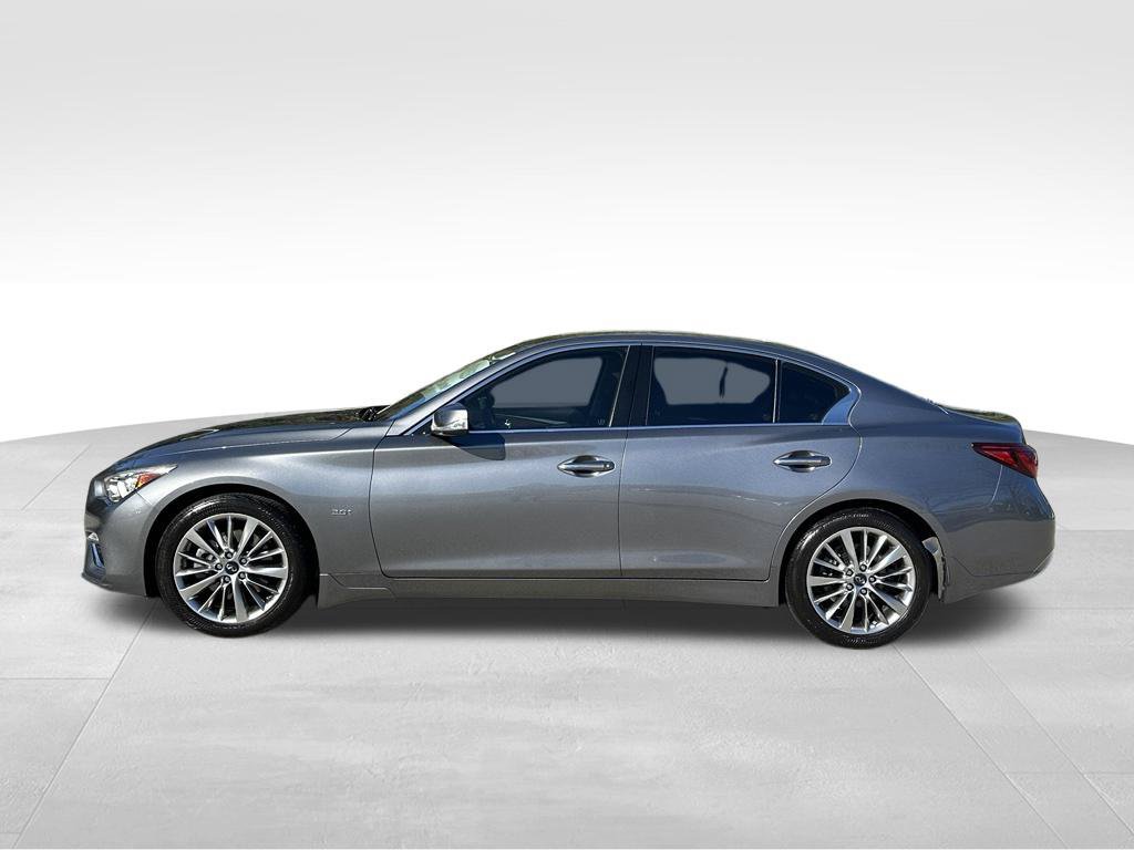 Used 2018 INFINITI Q50 Luxe w/ Essential Package (3.0T Luxe) AWD/4WD image 10