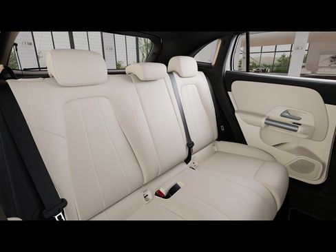 Certified 2026 Mercedes-Benz GLA 250 4MATIC image 40