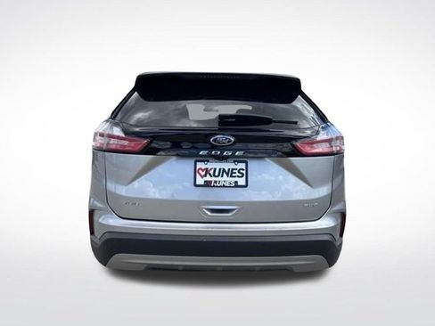 Used 2023 Ford Edge SEL AWD/4WD image 14