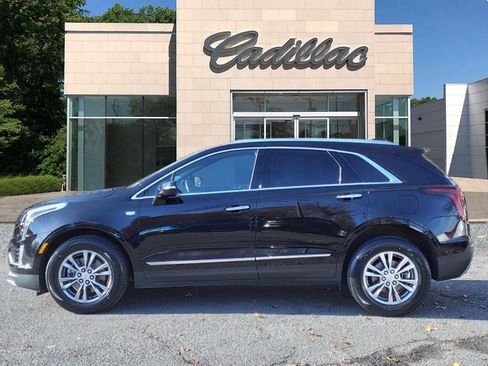 Certified 2022 Cadillac XT5 Premium Luxury image 2