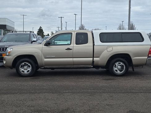 Used 2007 Toyota Tacoma PreRunner image 7