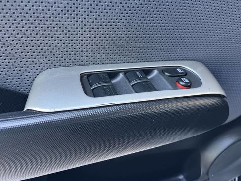 Used 2008 Honda Fit Sport image 29