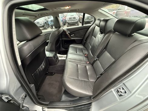 Used 2004 BMW 545i 545iA 4dr Sdn 6-Spd Auto image 15