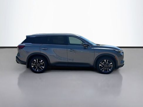 Used 2023 INFINITI QX60 Luxe w/ Cargo Package FWD image 4