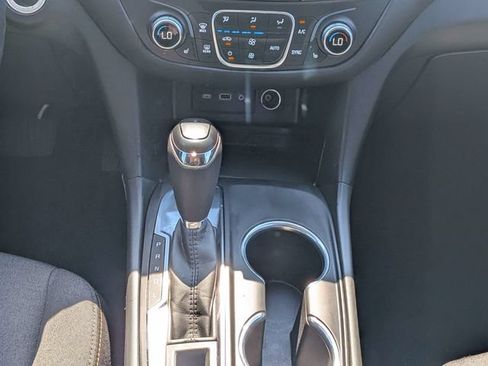 Used 2021 Chevrolet Equinox LT FWD image 20