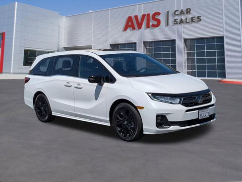 Used 2025 Honda Odyssey Sport-L image 3