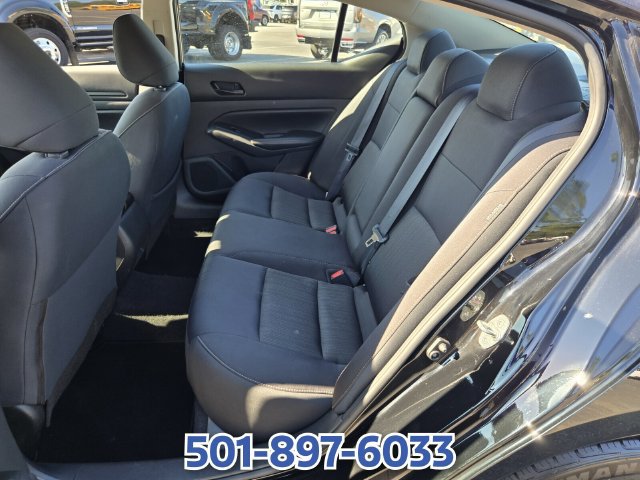 Used 2024 Nissan Altima 2.5 SV FWD image 11