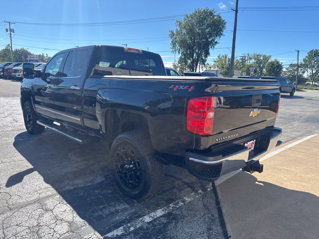 Used 2018 Chevrolet Silverado 2500 LTZ w/ Snow Plow Prep Package AWD/4WD image 6