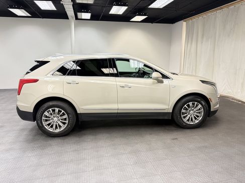 Used 2017 Cadillac XT5 Luxury image 7