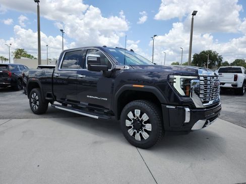 New 2026 GMC Sierra 2500 Denali w/ Denali Reserve Package AWD/4WD image 2