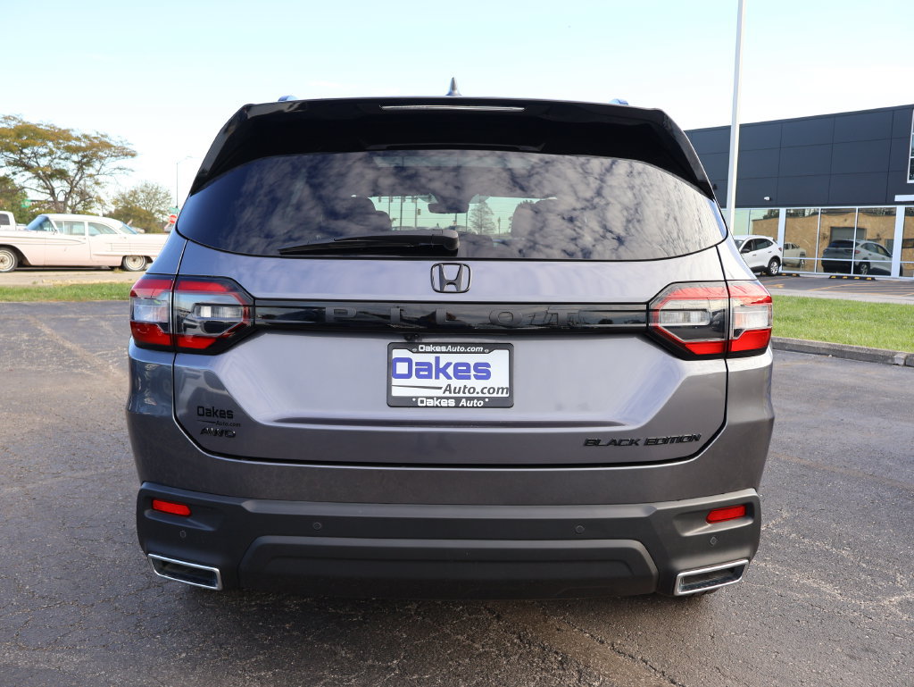 Used 2025 Honda Pilot Black Edition image 7