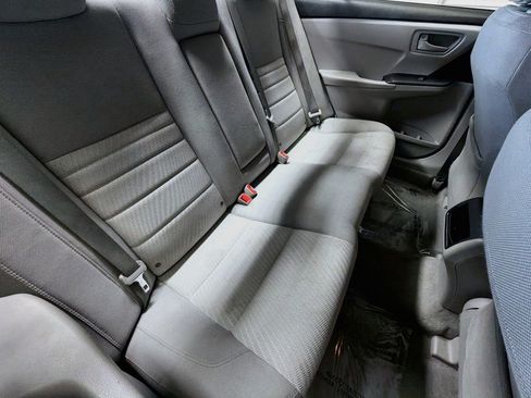 Used 2016 Toyota Camry LE FWD image 14