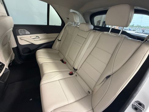 Used 2021 Mercedes-Benz GLE 450 4MATIC image 21