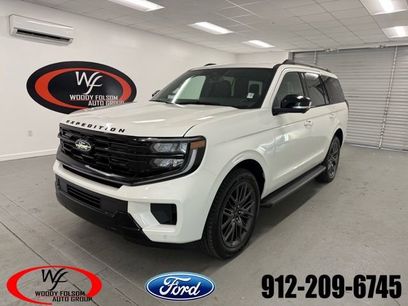 New 2026 Ford Expedition Platinum w/ Stealth Appearance Package