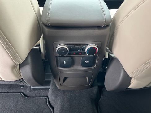 Used 2023 Ford Explorer Platinum w/ Technology Package image 13