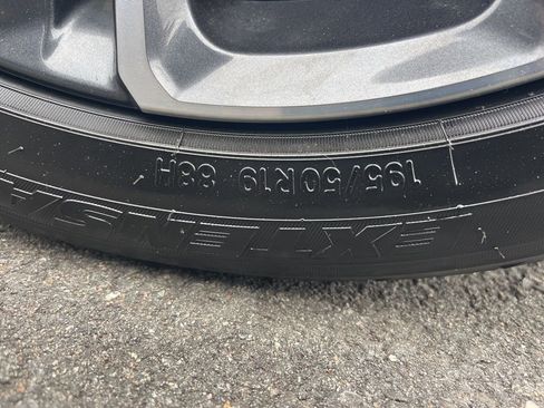 Used 2024 Toyota Prius XLE image 29