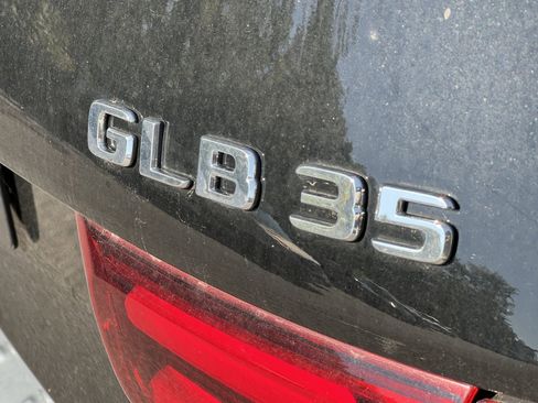 New 2025 Mercedes-Benz GLB 35 AMG 4MATIC image 30