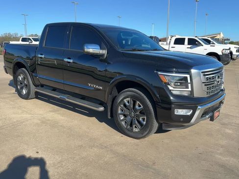 Used 2024 Nissan Titan Platinum Reserve w/ Moonroof Package AWD/4WD image 3