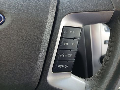 Used 2010 Ford Fusion Hybrid FWD image 12