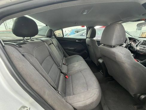 Used 2019 Chevrolet Cruze LT w/ LT Fleet Convenience Package image 10