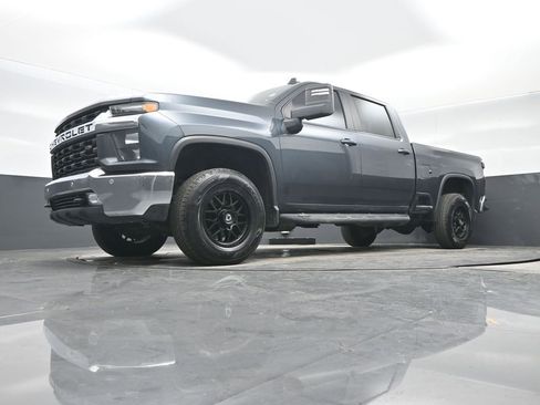 Used 2020 Chevrolet Silverado 2500 LT w/ All Star Edition image 26